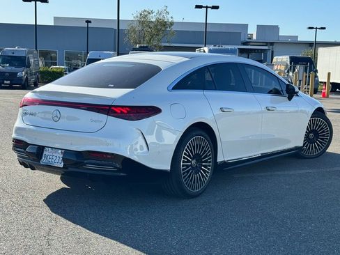 Used 2023 Mercedes-Benz EQS 580 4MATIC Sedan image 4