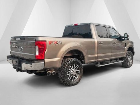 Used 2019 Ford F250 Lariat w/ Lariat Value Package AWD/4WD image 8