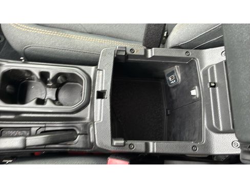 Used 2024 Jeep Wrangler Unlimited AWD/4WD image 20