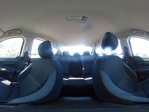 Used 2025 Nissan Versa SV FWD image 40