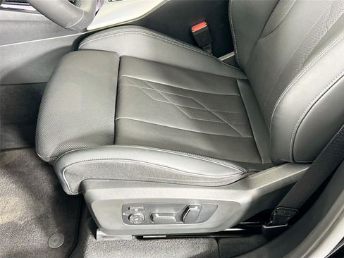 Used 2025 BMW X3 xDrive30i w/ M Sport Package image 19