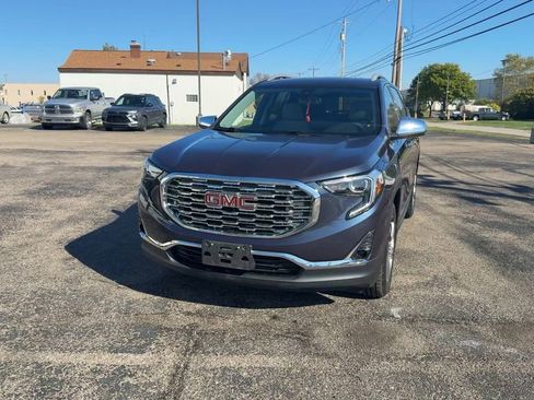 Used 2019 GMC Terrain SLT w/ Preferred Package FWD image 3