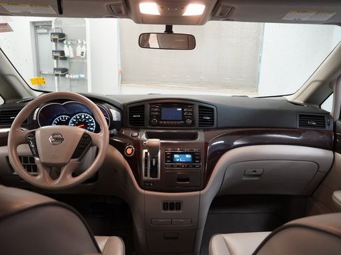 Used 2013 Nissan Quest SV w/ Leather Pkg image 8