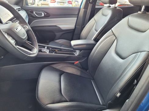 Used 2025 Jeep Compass Limited AWD/4WD image 16