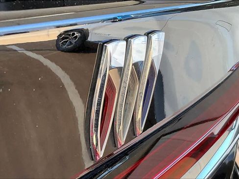 Certified 2025 Buick Enclave Preferred image 30