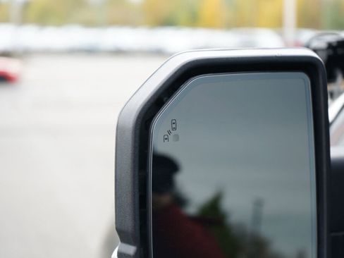 Used 2018 Ford F150 Raptor w/ Equipment Group 802A Luxury image 12