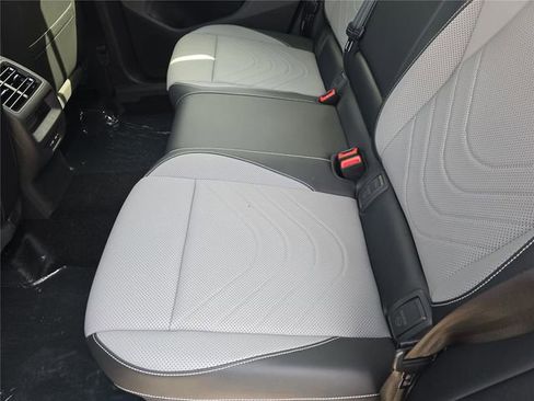 New 2026 Volkswagen Tiguan SE R-Line FWD image 13