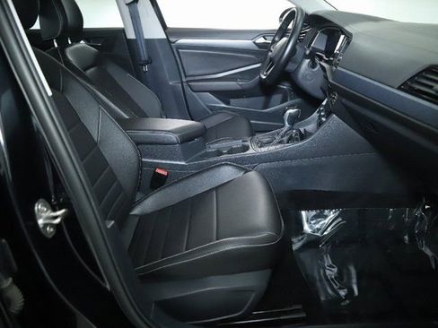 Used 2023 Volkswagen Jetta SE w/ Panoramic Sunroof Package FWD image 33