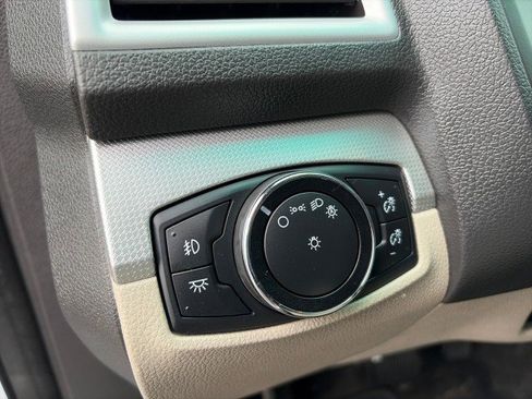 Used 2015 Ford Explorer XLT w/ Equipment Group 201A image 14