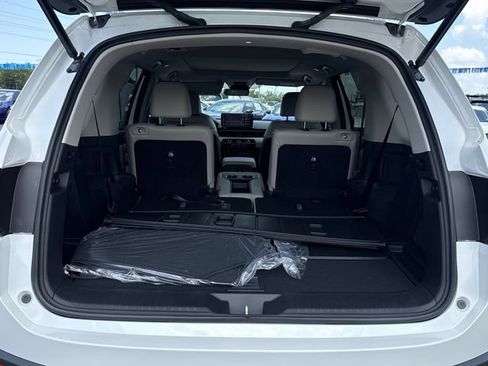 New 2026 Honda Pilot Elite image 16