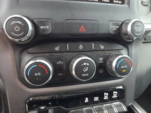 Used 2019 RAM 1500 Big Horn RWD image 16