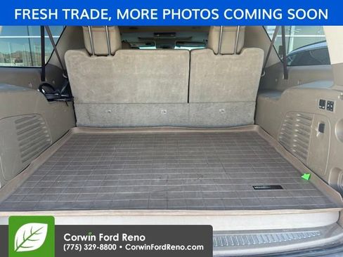 Used 2019 GMC Yukon XL SLT w/ Open Road Package AWD/4WD image 6