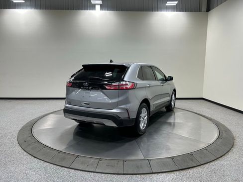 Certified 2022 Ford Edge SEL w/ Convenience Package AWD/4WD image 7