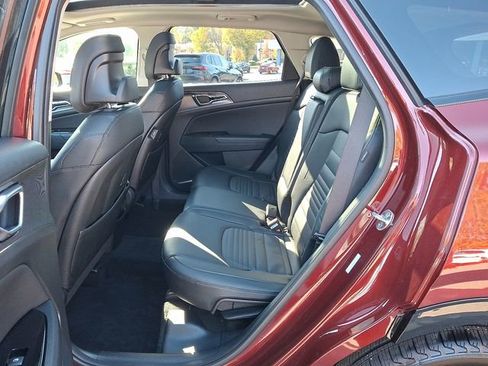 Used 2025 Kia Sportage SX image 13
