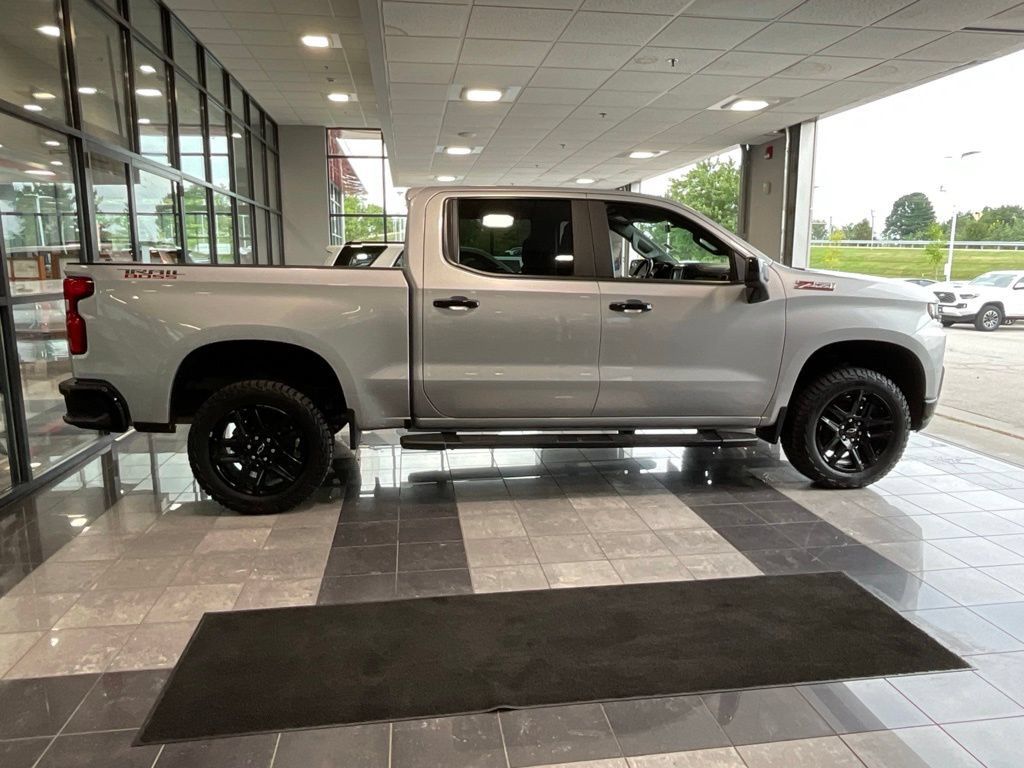 Used 2022 Chevrolet Silverado 1500 LT Trail Boss w/ Bed Protection Package AWD/4WD image 6