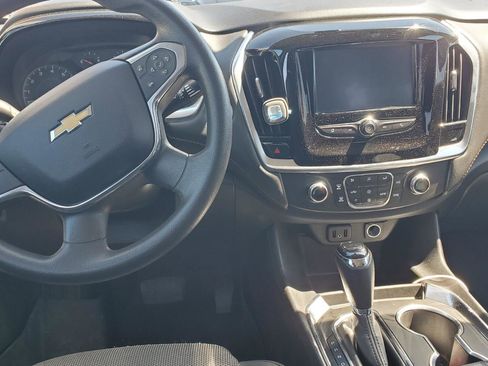Used 2019 Chevrolet Traverse LS FWD image 7