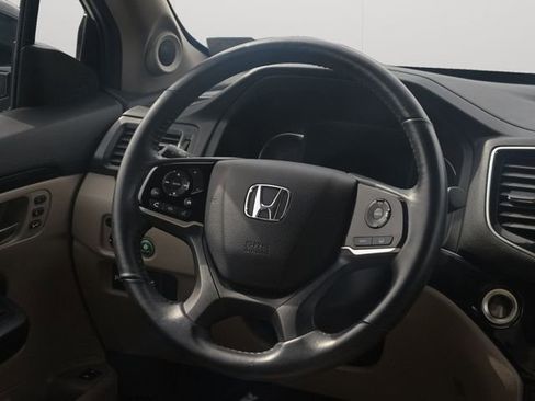 Used 2020 Honda Pilot Touring image 19