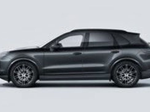 Certified 2026 Porsche Cayenne AWD/4WD image 2