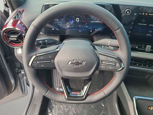 New 2026 Chevrolet Equinox RS FWD image 22