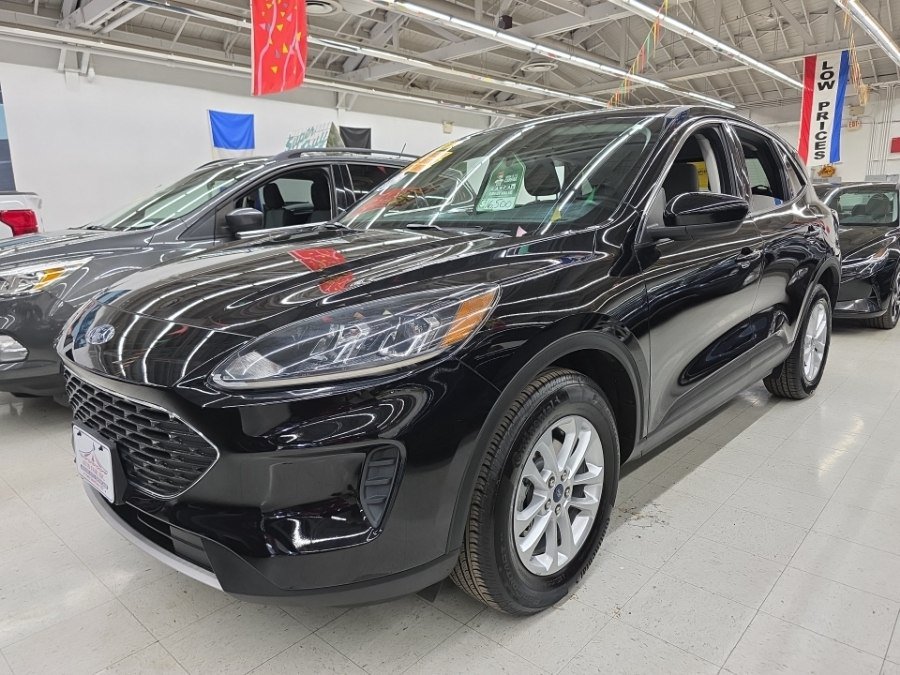 Used 2021 Ford Escape SE w/ Convenience Package AWD/4WD image 3