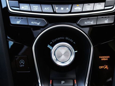 Used 2025 Acura RDX SH-AWD image 22