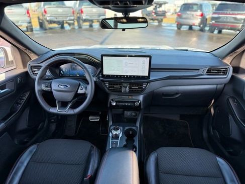 Used 2023 Ford Escape ST-Line Select w/ Tech Pack #2 image 2