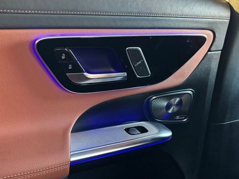 Used 2023 Mercedes-Benz GLC 300 4MATIC image 16