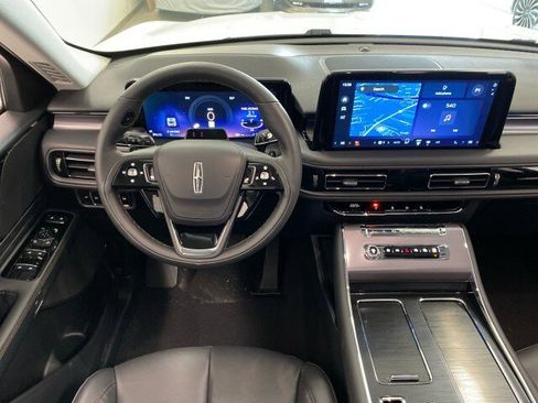New 2026 Lincoln Aviator AWD w/ Jet Appearance Package image 12