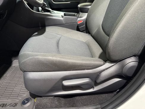 Certified 2025 Toyota RAV4 LE AWD/4WD image 14