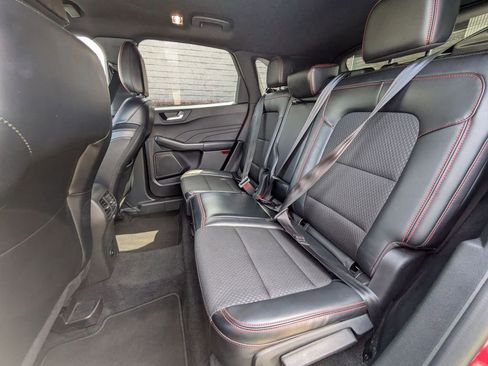 Used 2025 Ford Escape ST-Line FWD image 27