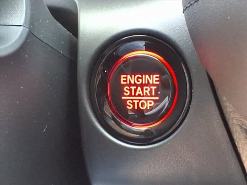 New 2026 Honda HR-V LX image 18