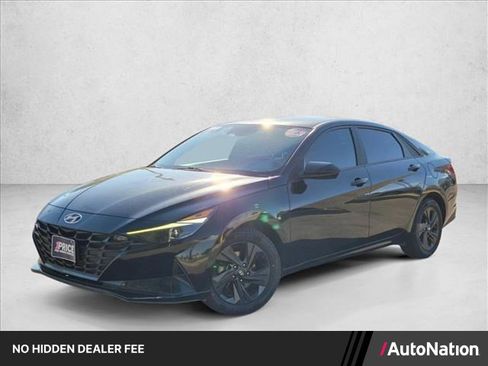 Used 2023 Hyundai Elantra SEL FWD image 1