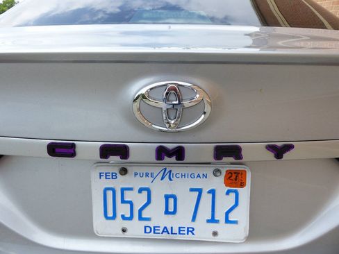 Used 2019 Toyota Camry XSE FWD image 11