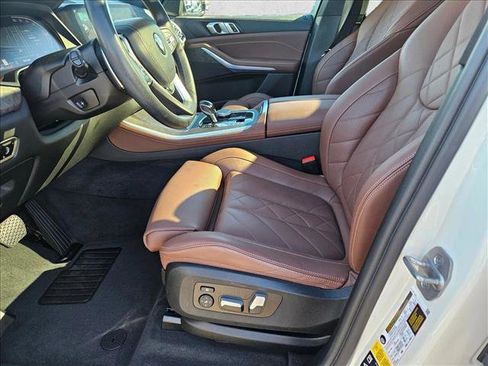 Used 2023 BMW X5 xDrive40i w/ Premium Package image 16