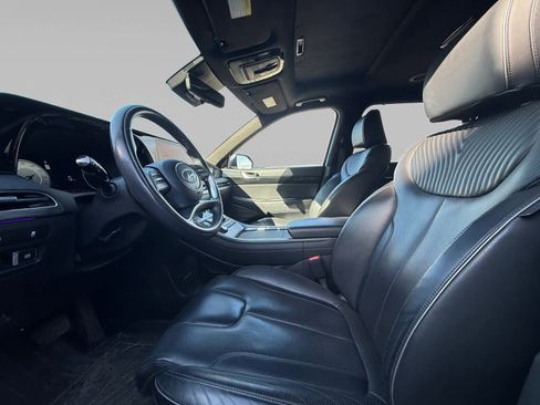 Used 2023 Hyundai Palisade Calligraphy image 9