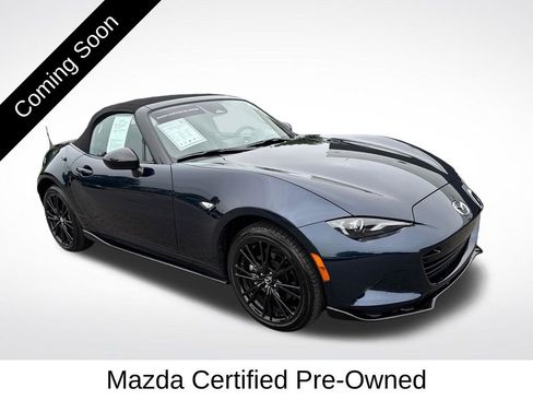 Used 2025 MAZDA MX-5 Miata Club w/ Appearance Package RWD image 1