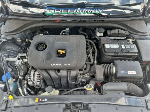 Used 2018 Hyundai Elantra SEL FWD image 7
