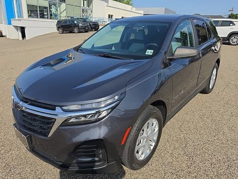 Used 2022 Chevrolet Equinox LS AWD/4WD image 7