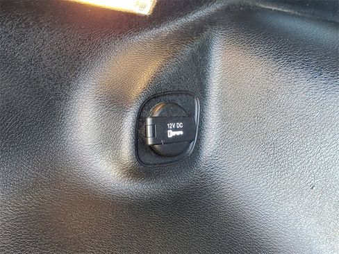 Used 2022 Jeep Cherokee Latitude Lux w/ Sun & Sound Group image 9