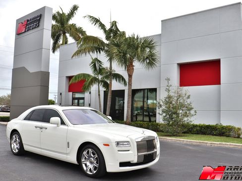 Used 2010 Rolls-Royce Ghost image 1