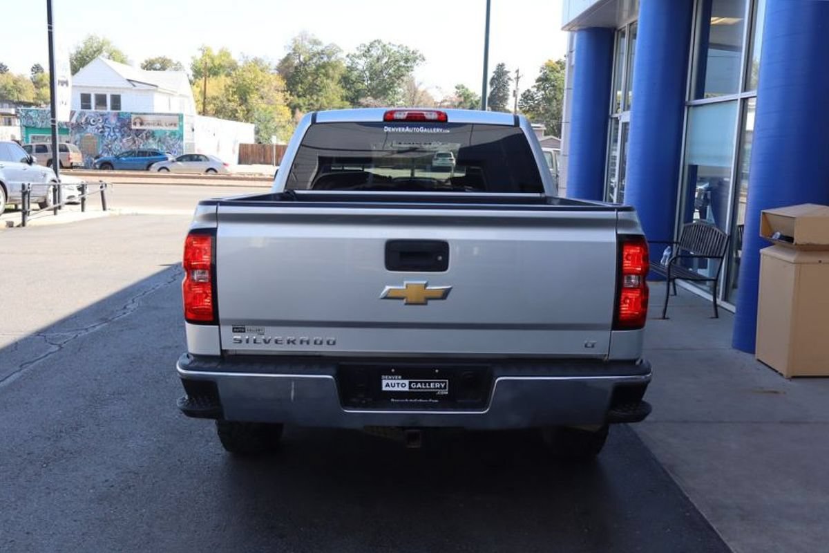 Used 2018 Chevrolet Silverado 1500 LT w/ Trailering Package AWD/4WD image 4