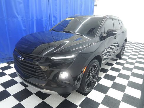 Used 2019 Chevrolet Blazer LT FWD image 3