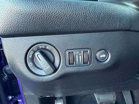 Used 2016 Dodge Challenger R/T w/ Driver Convenience Group image 46