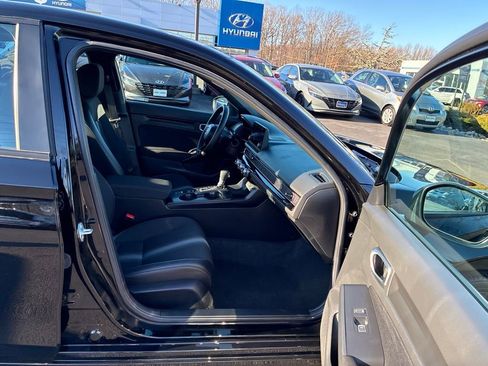 Used 2024 Honda Civic Sport image 17