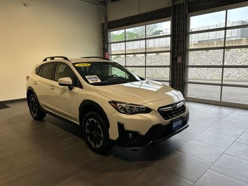 Used 2021 Subaru Crosstrek 2.0i Premium AWD/4WD image 12