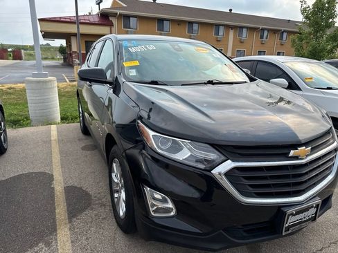 Used 2021 Chevrolet Equinox LT AWD/4WD image 2