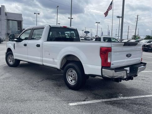 Used 2017 Ford F250 XL w/ Power Equipment Group RWD image 5