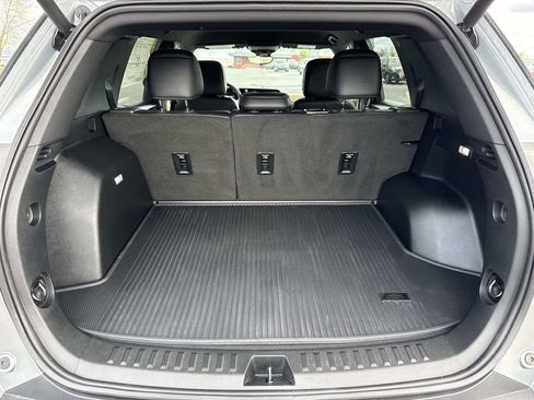 New 2026 Chevrolet Equinox ACTIV w/ Convenience Package III AWD/4WD image 11