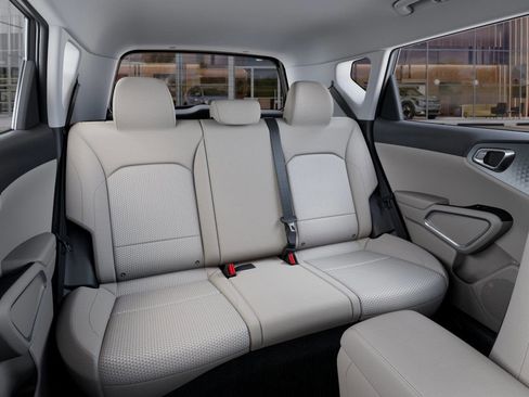 New 2025 Kia Soul LX image 16