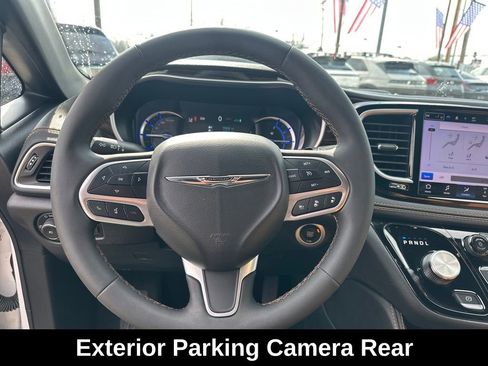 Used 2023 Chrysler Pacifica Pinnacle image 17